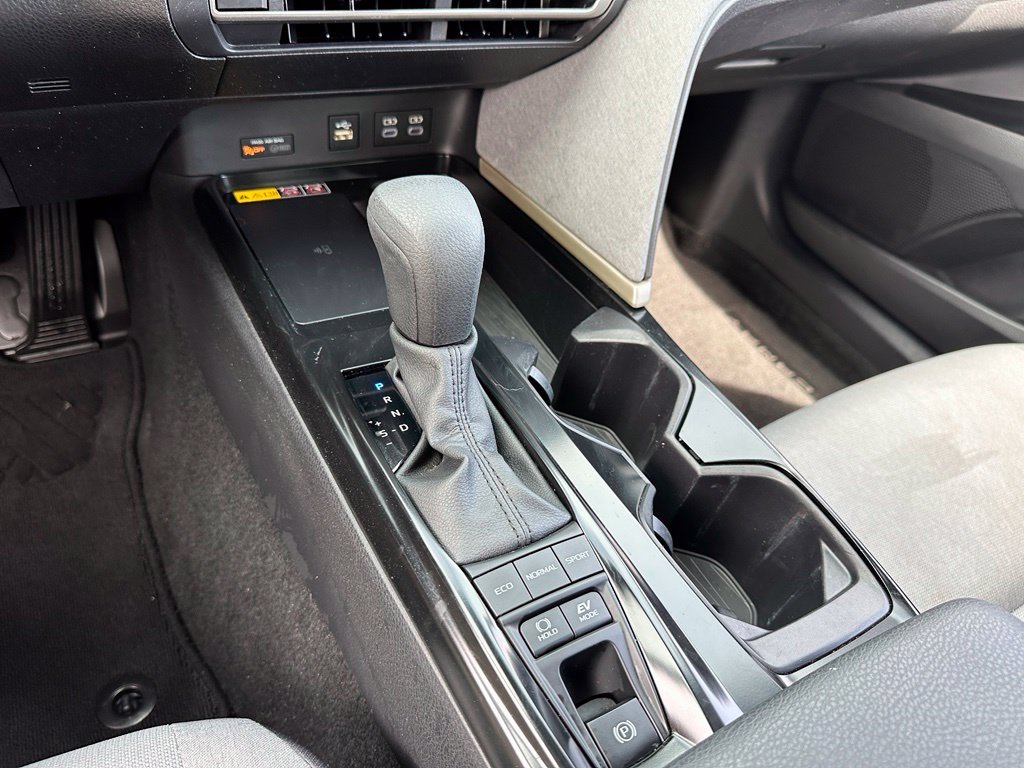 Used 2025 Blue Toyota LE image 28