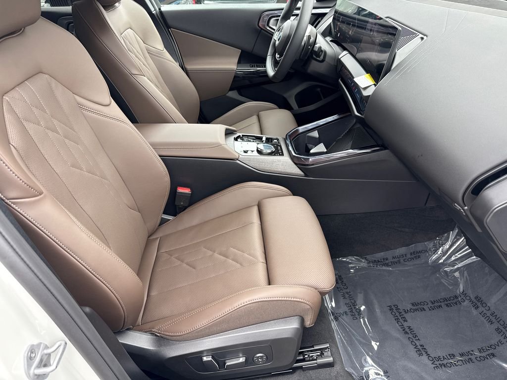 New 2026 Alpine White BMW 30 xDrive image 13