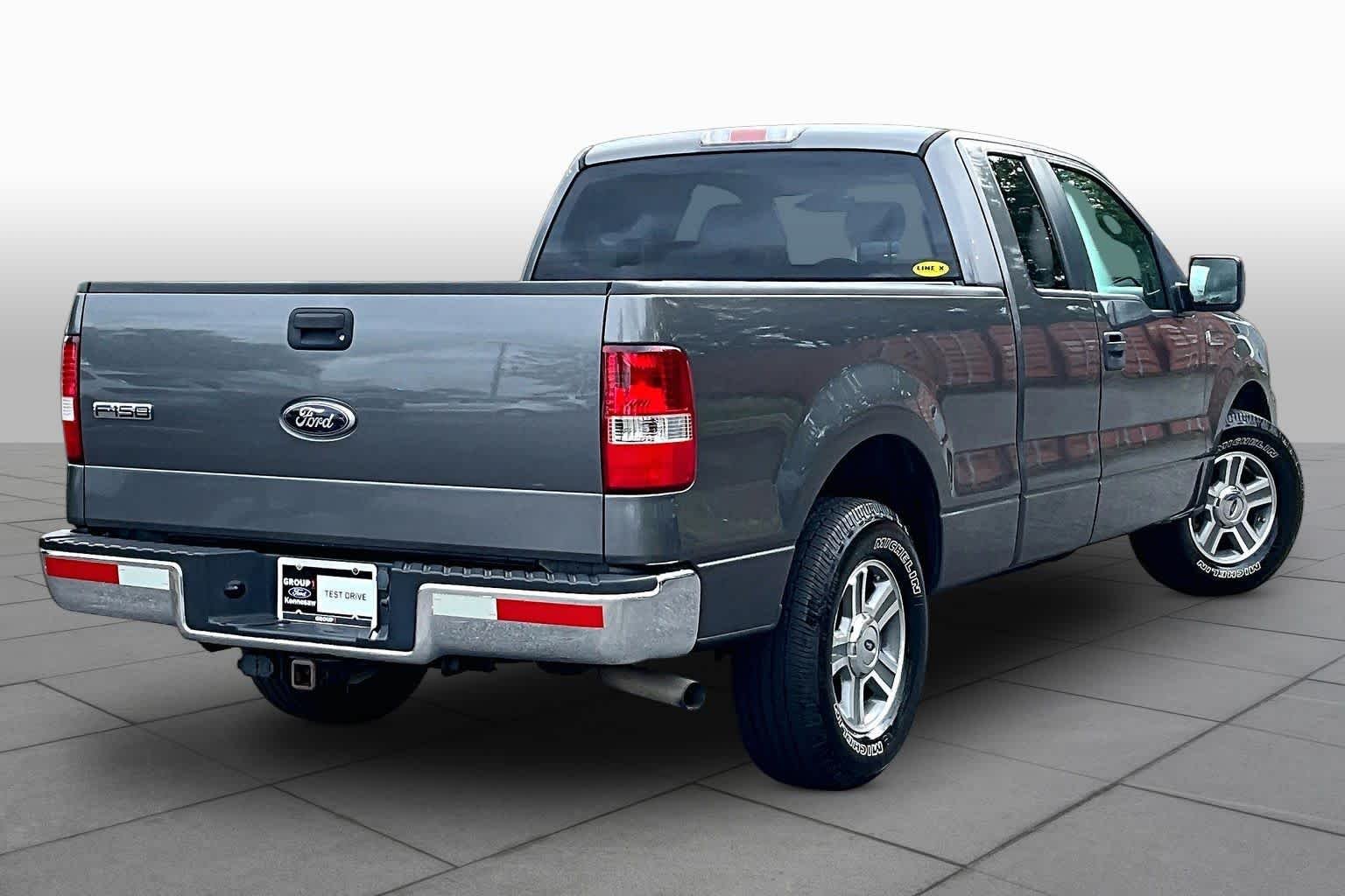 Used 2008 Dark Shadow Gray Clearcoat Metallic Ford XLT image 12