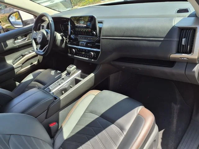 Certified Used 2025 White Nissan Platinum image 28