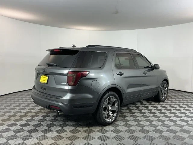 Used 2018 Gray Ford Sport image 5