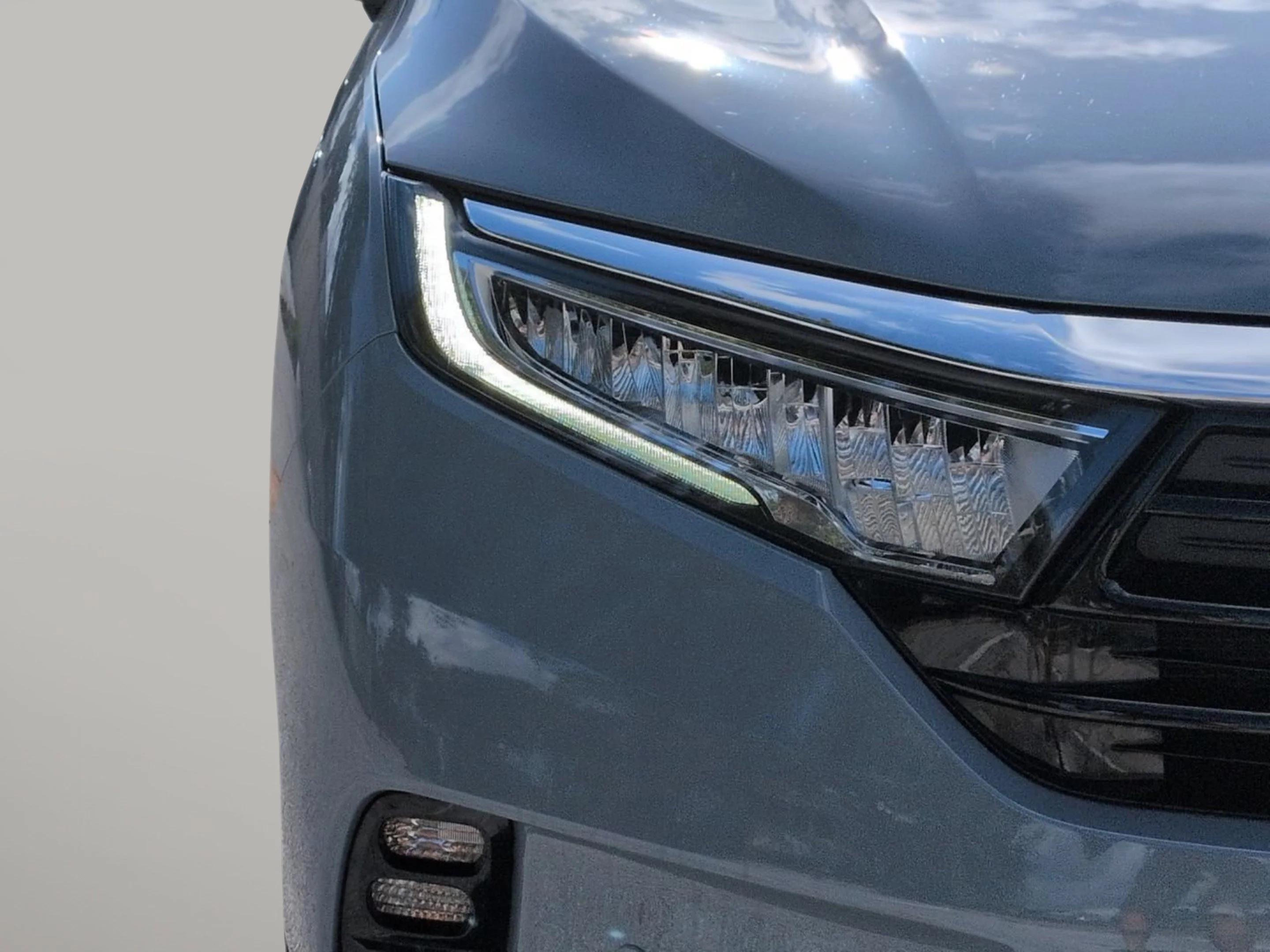 Used 2024 Lunar Silver Metallic Honda Elite image 12