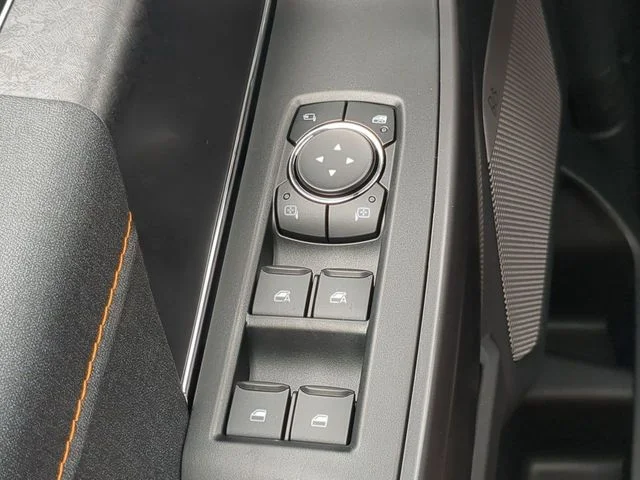 New 2026 Carbonized Gray Metallic Ford Tremor® image 24