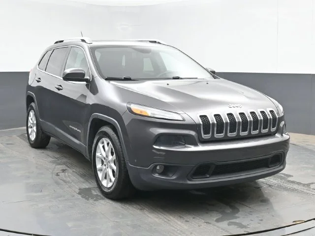 Used 2015 Jeep Cherokee Latitude with VIN 1C4PJLCS7FW596675 for sale in Morristown, TN