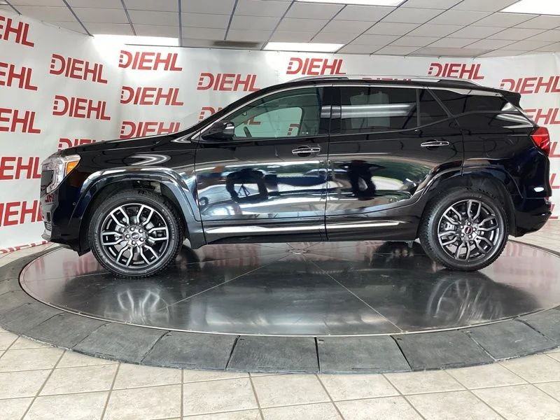 Used 2023 Black GMC Denali image 4