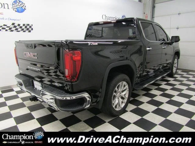 Used 2022 Onyx Black GMC SLT image 16