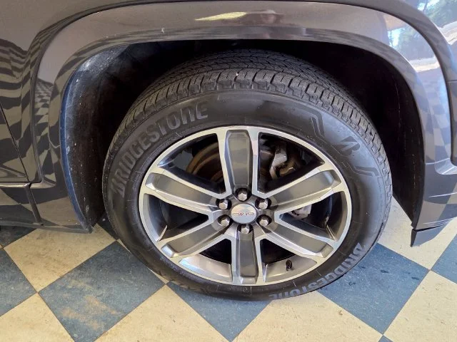 Used 2019 IRIDIUM METALLIC GMC Denali image 9