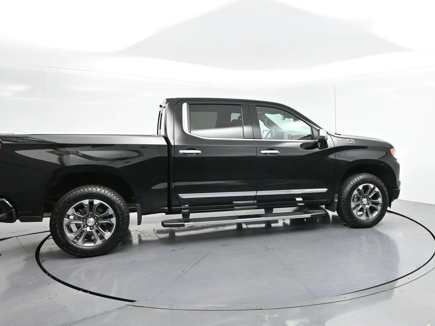 Used 2026 Black Chevrolet High Country image 8