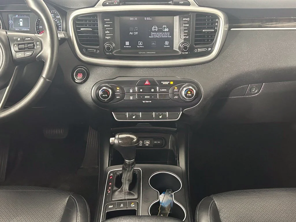 Used 2017 Kia Sorento LX with VIN 5XYPGDA3XHG275813 for sale in Elk River, Minnesota