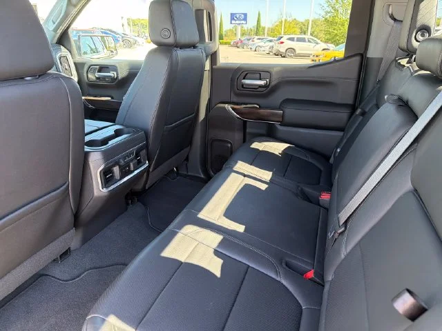 Used 2021 Silver GMC SLT image 20