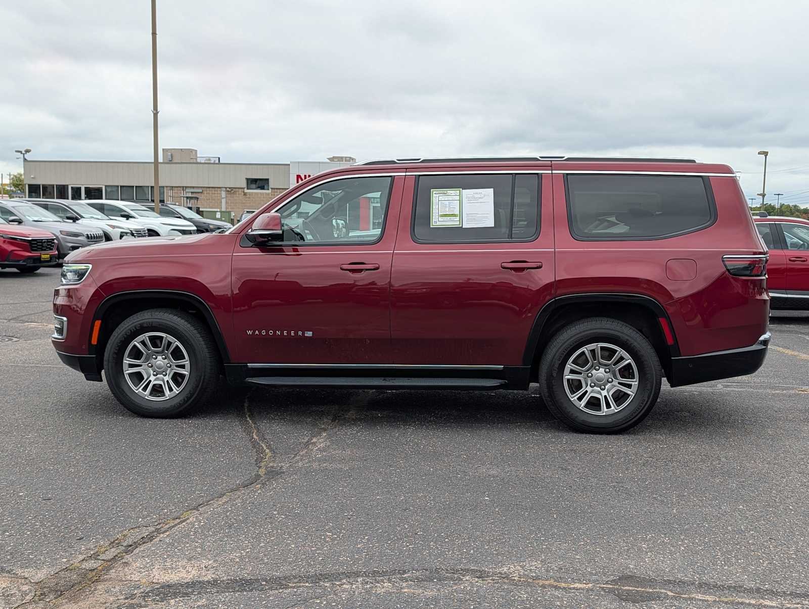 Used 2022 Velvet Red Pearlcoat Jeep Series I image 4