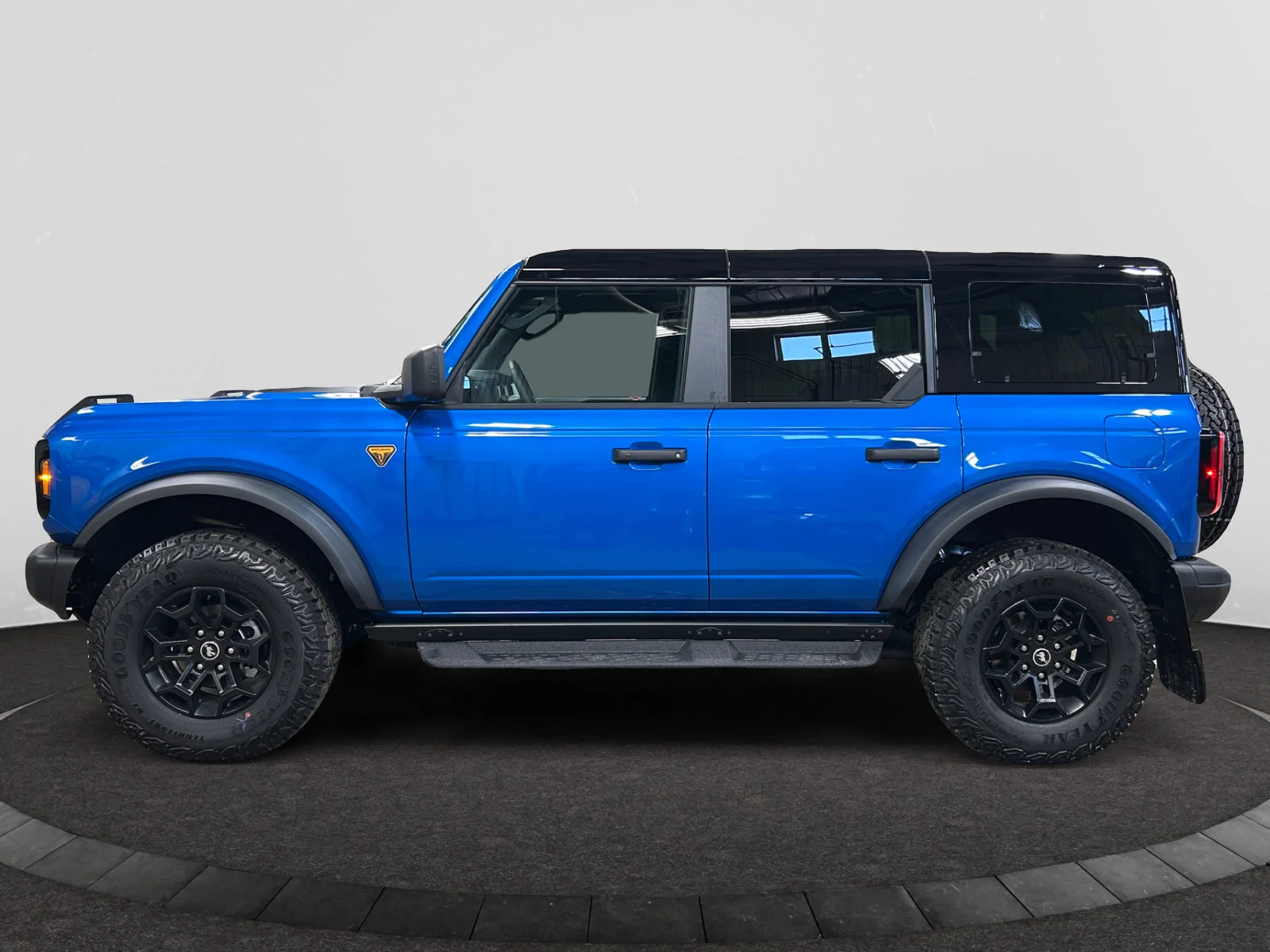 New 2026 Velocity Blue Metallic Ford Badlands image 2