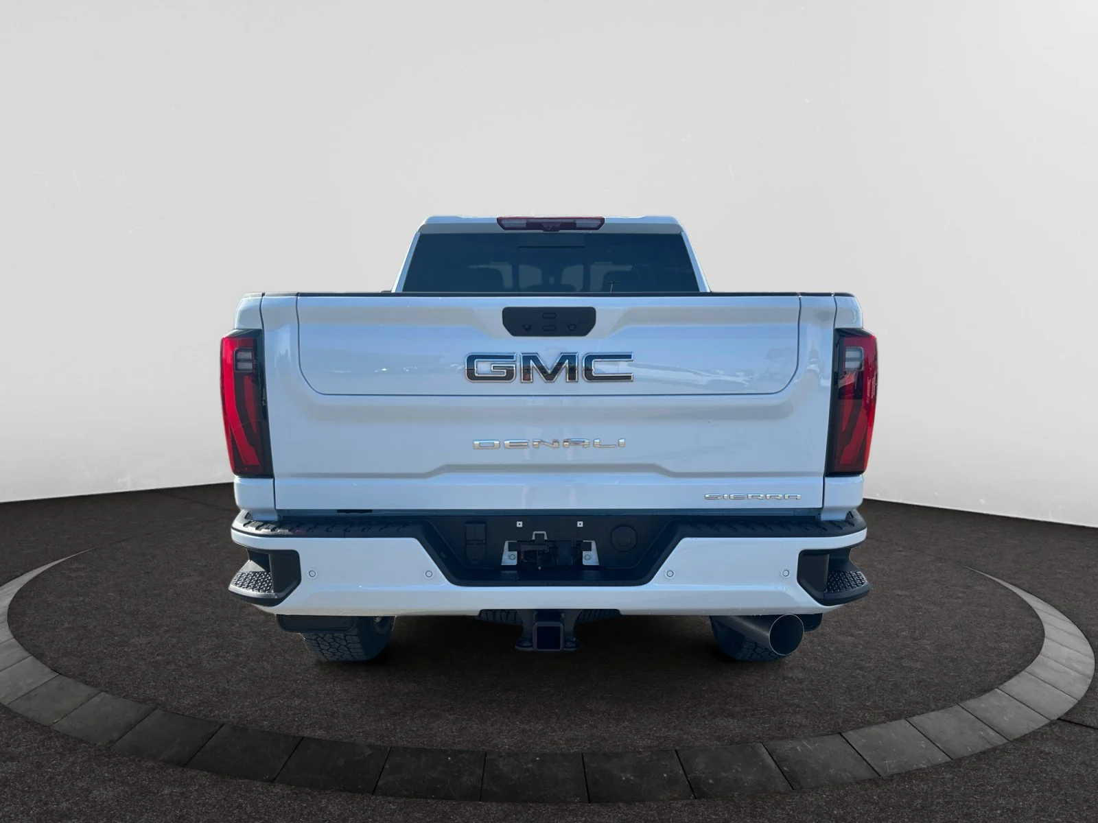 New 2026 Glacier White Tricoat GMC Denali Ultimate image 4
