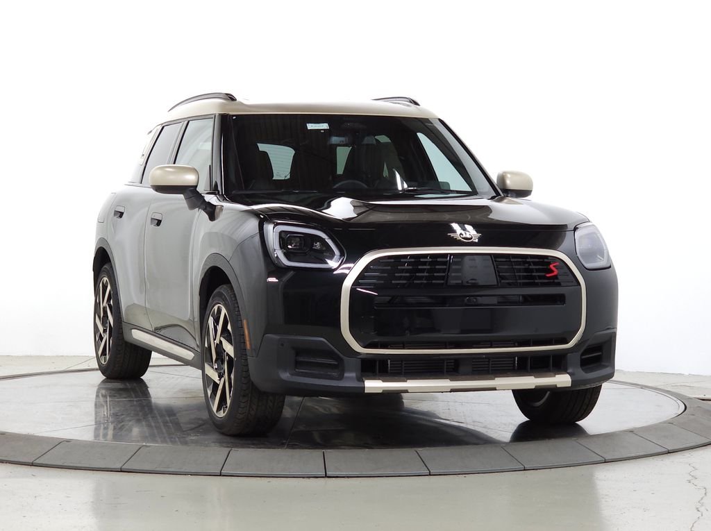2027 MINI Countryman's photo