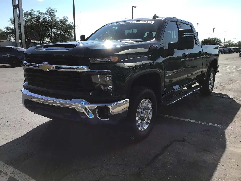New 2026 Cypress Gray Chevrolet LT image 3