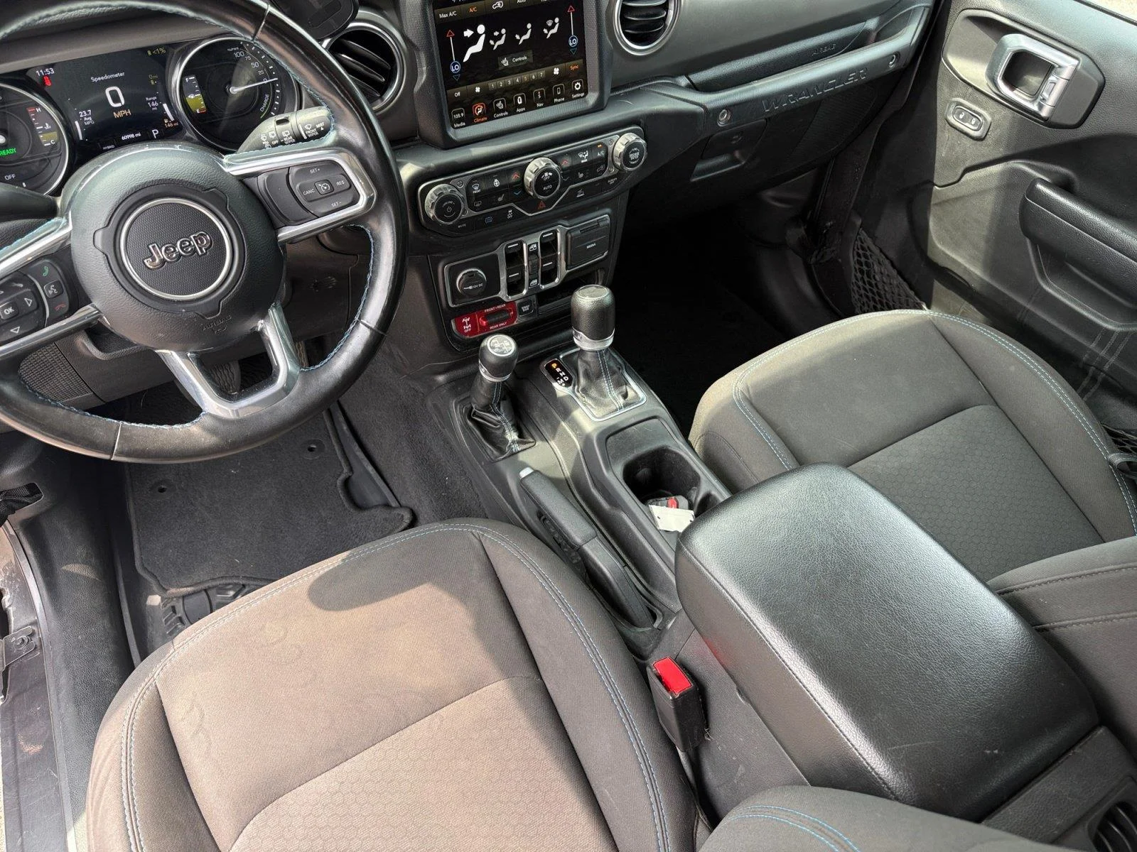 Used 2022 Granite Crystal Metallic Clearcoat Jeep Unlimited Rubicon image 15