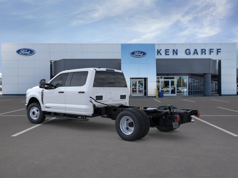 New 2026 Oxford White Ford XL image 4