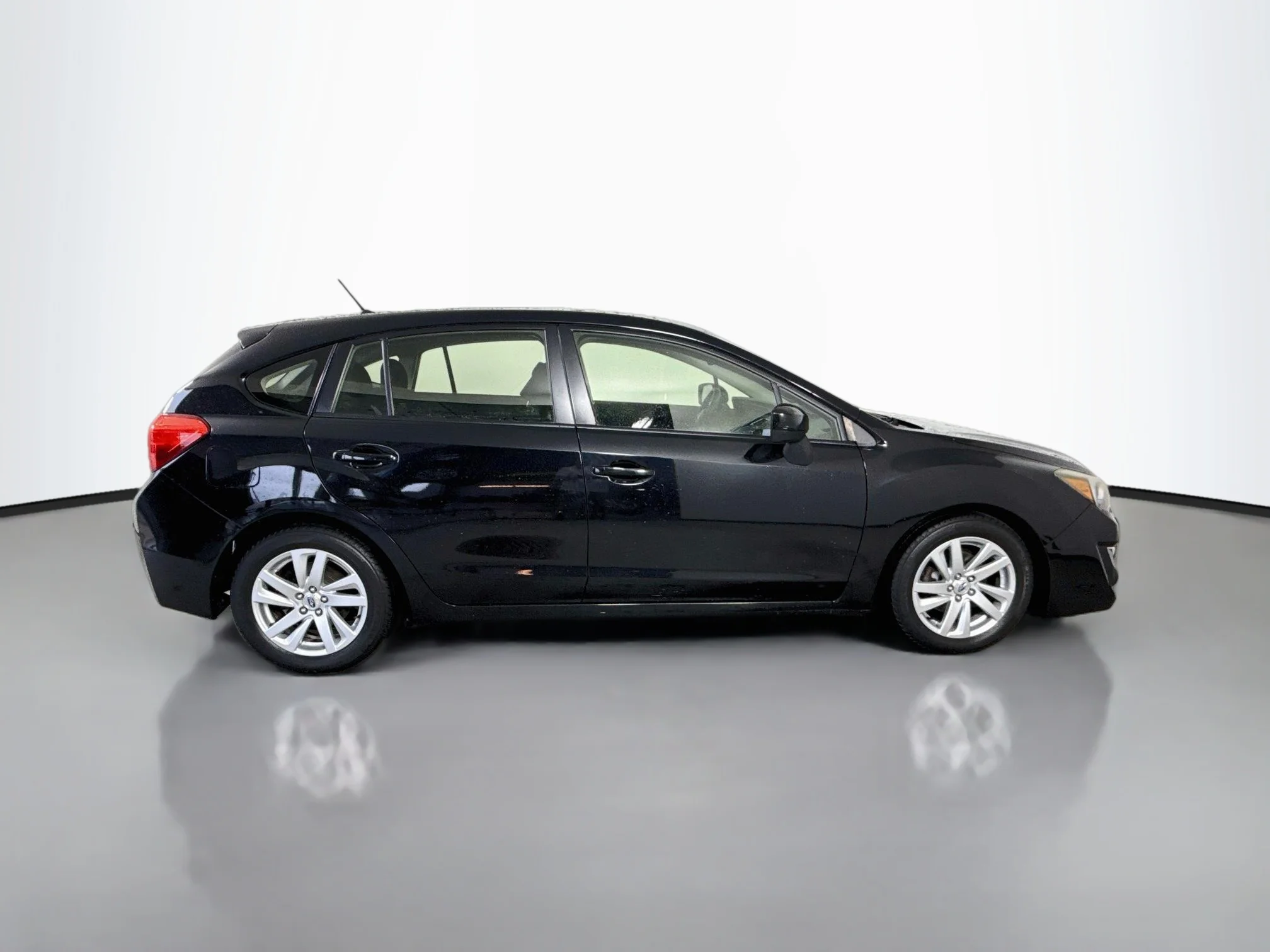 Used 2016 Crystal Black Silica Subaru 2.0i Premium image 8