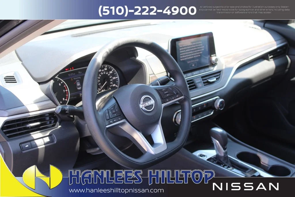 Used 2025 Black Nissan 2.5 SV image 11