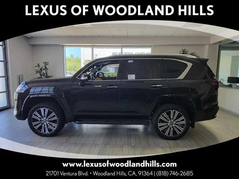 2026 Lexus LX 600 700h Luxury's photo