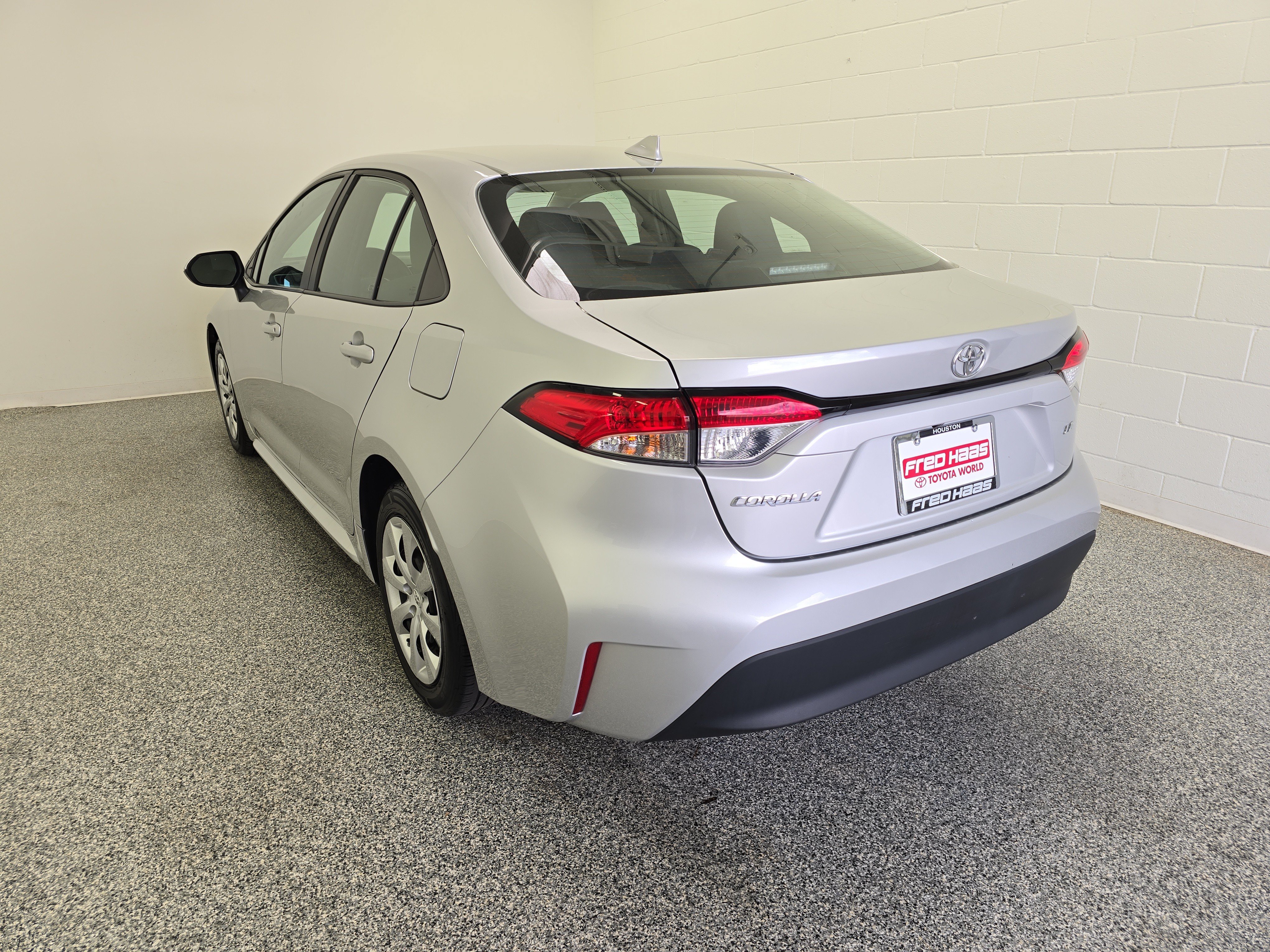 Used 2025 Classic Silver Metallic Toyota LE image 6