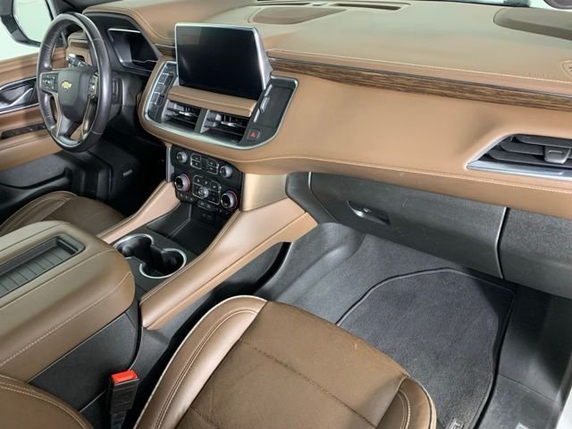 Used 2022 White Chevrolet High Country image 6