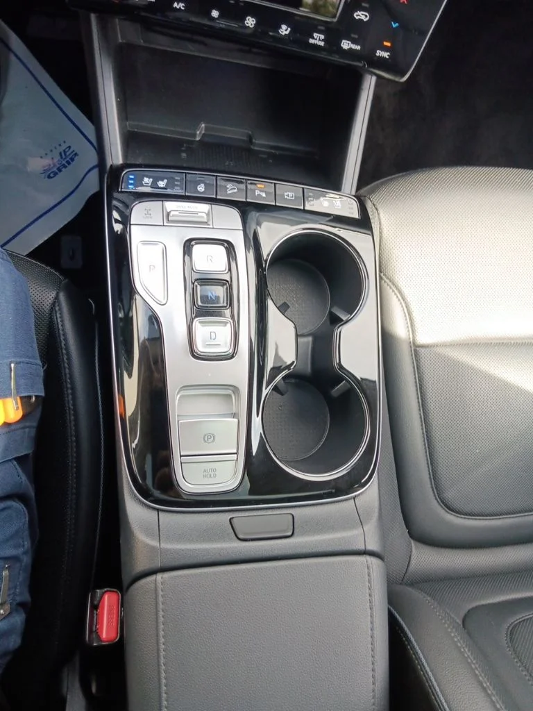 Used 2024 Shimmering Silver Hyundai Limited image 19