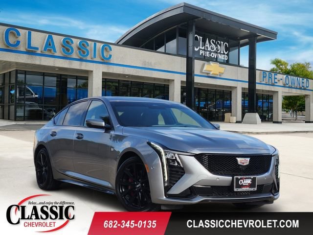 2025 Cadillac CT5 Sport