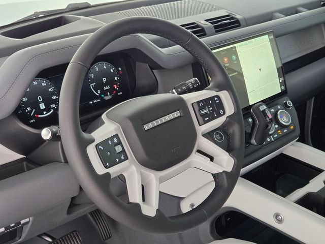 New 2026 Fuji White Land Rover X-Dynamic SE image 21