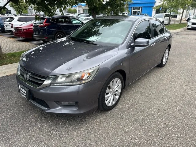 Used 2015 Gray Honda EX-L image 1
