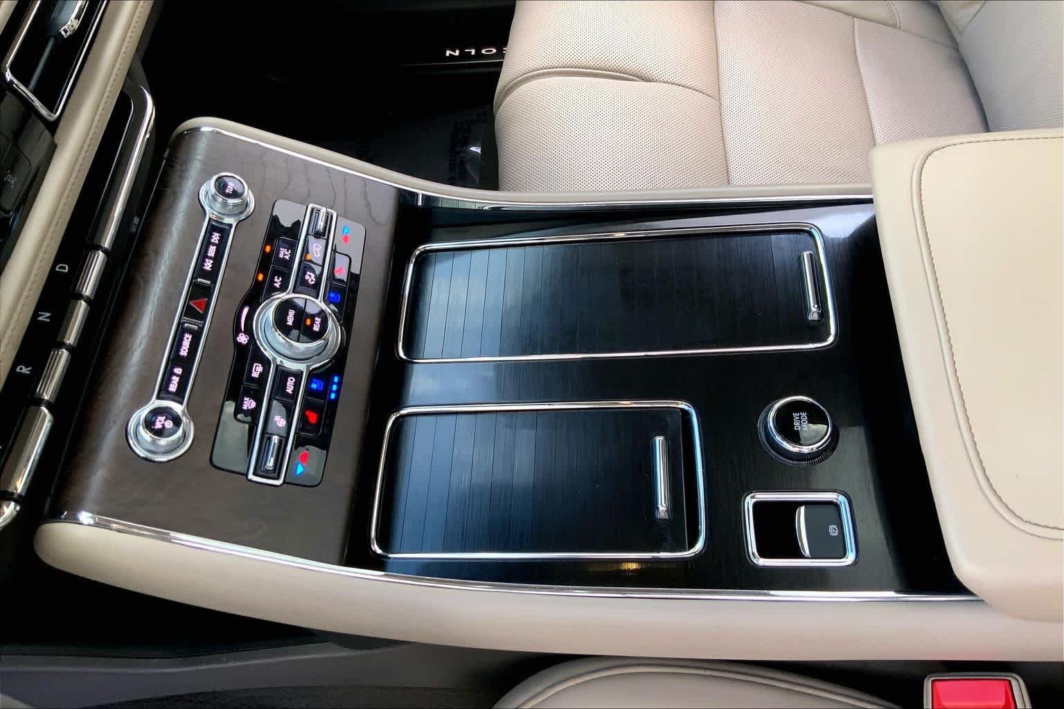 Used 2022 Flight Blue Lincoln Reserve image 16