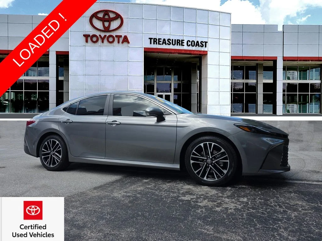 Certified Used 2025  Toyota XLE image 1
