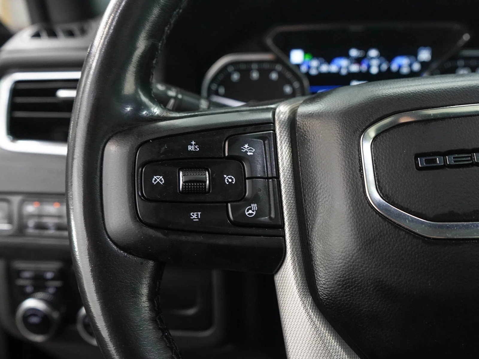 Used 2021 ONYX BLACK GMC Denali image 28