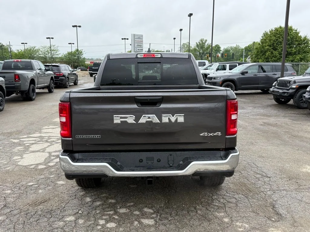 New 2026 Granite Crystal Metallic Clear-Coat Exterior Paint RAM Big Horn/Lone Star image 7