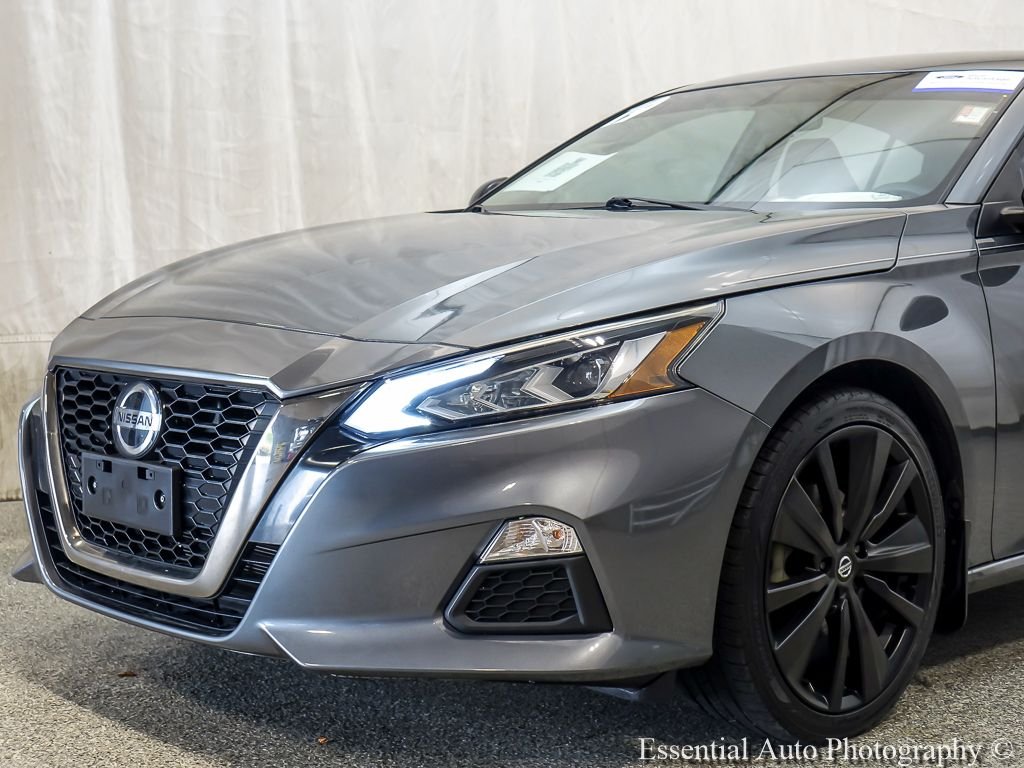 Certified Used 2019 Gun Metallic Nissan 2.5 SR image 3