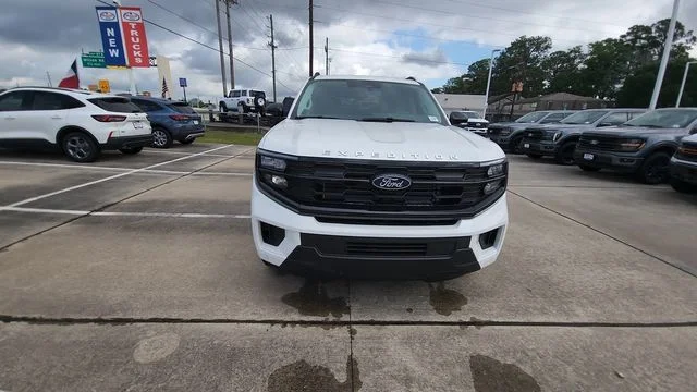 New 2026 Star White Metallic Tri-Coat Ford Active image 4