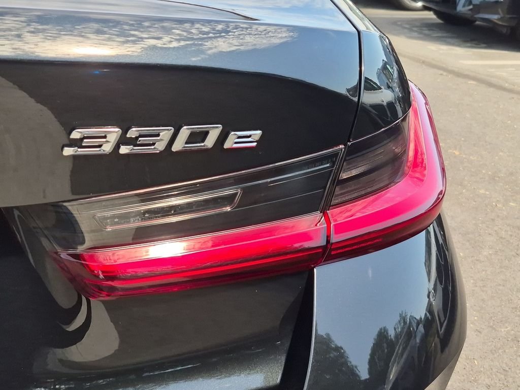 Used 2024 Black BMW 330e xDrive image 25
