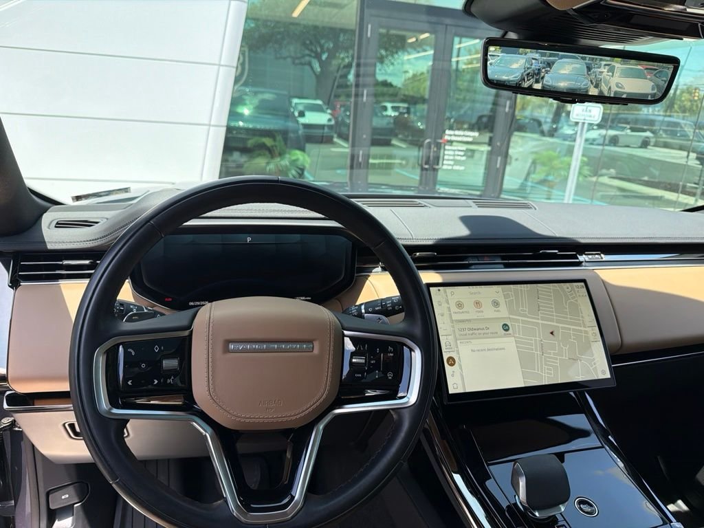 Used 2024 Blue Land Rover SE image 13