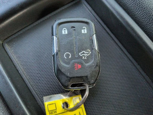Used 2021 Blue Chevrolet LT image 28