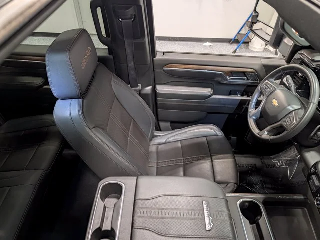 Used 2024 Beige Chevrolet High Country image 32