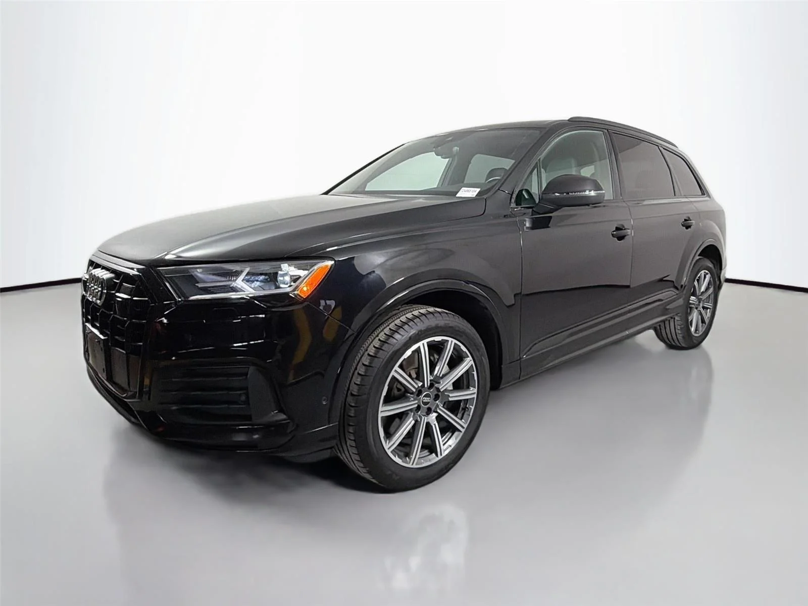 2022 Audi Q7 45 Premium Plus quattro Tiptronic's photo