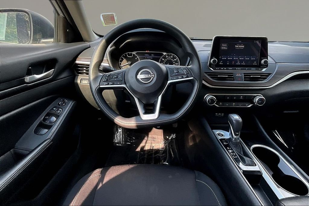 Used 2024 Brilliant Silver Metallic Nissan 2.5 SV image 7