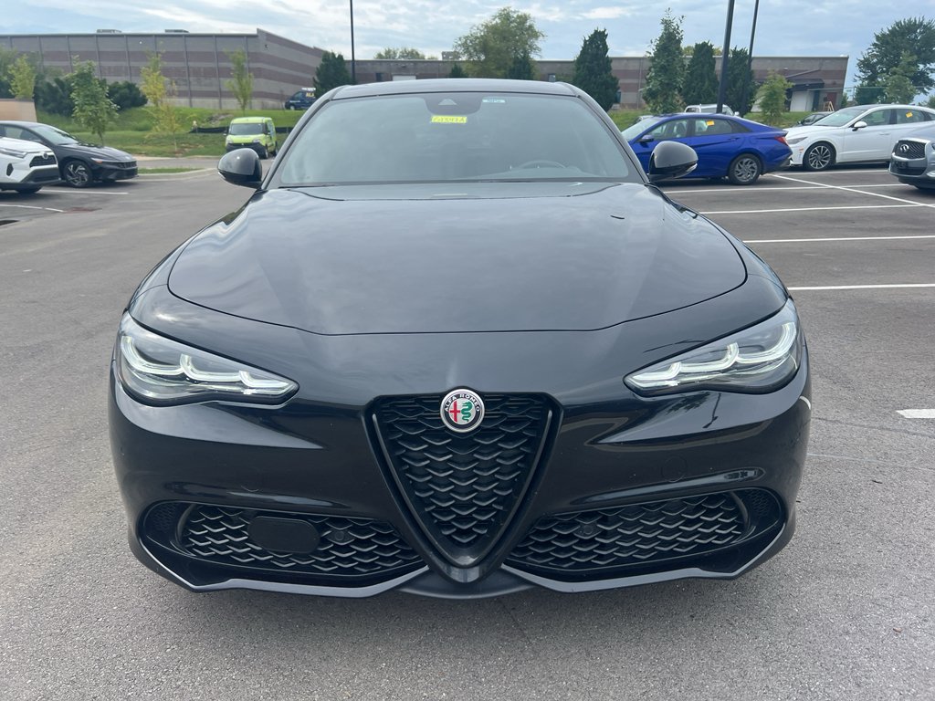 Used 2024 Vulcano Black Metallic Alfa Romeo Veloce image 2