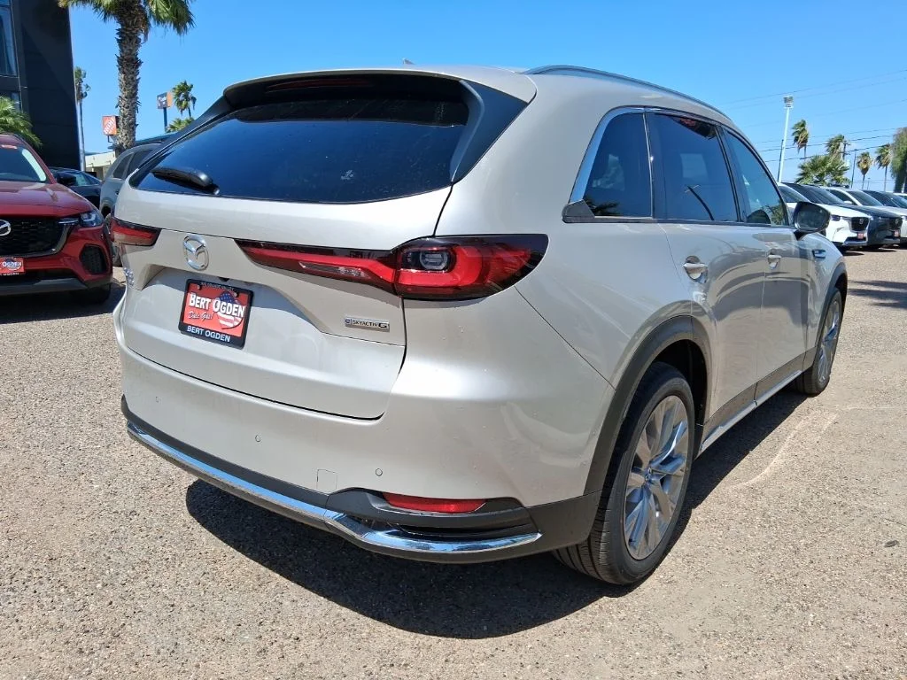 New 2026 Platinum Quartz Metallic Mazda 3.3 Turbo Premium Plus AWD image 5