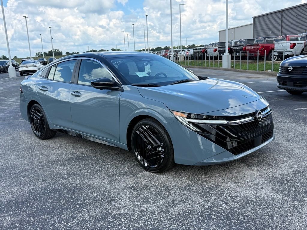 New 2026 Atlantic Gray Metallic / Super Black Two-tone Nissan SR image 2