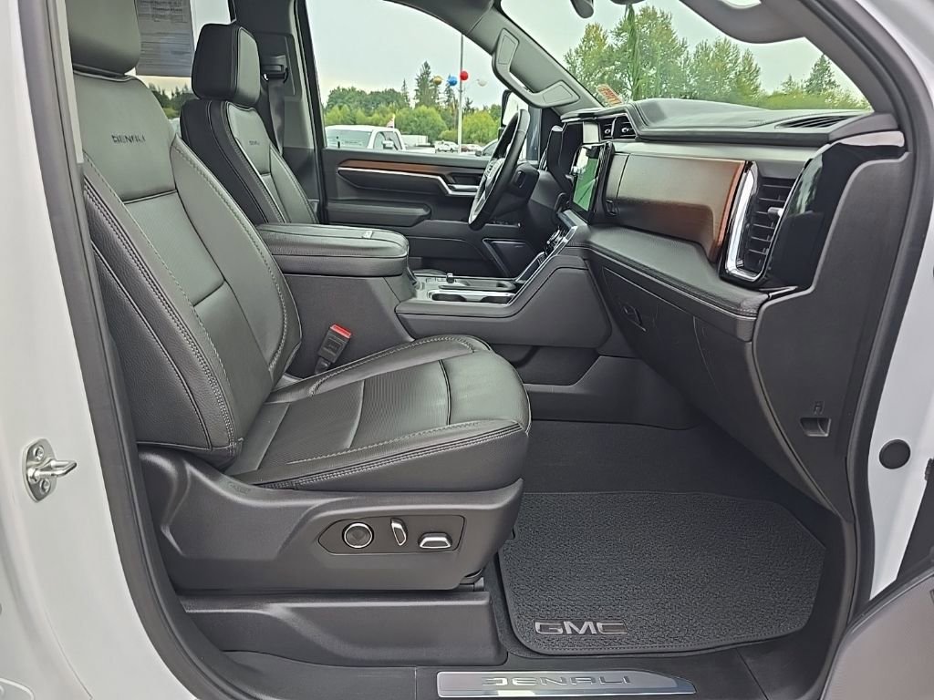 2025 GMC Sierra 3500HD Denali - Photo 33
