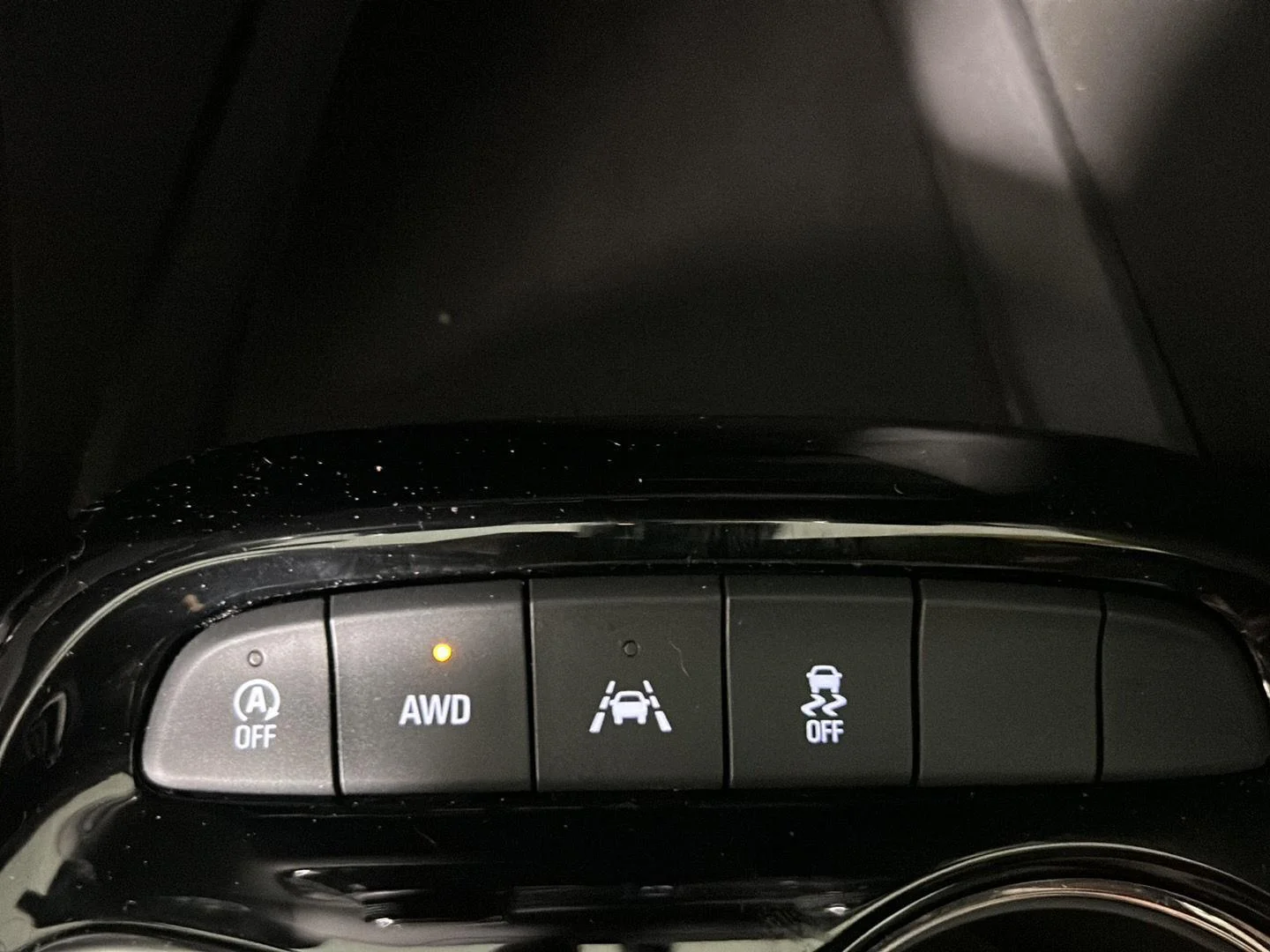 Used 2023 Summit White Buick Select image 24