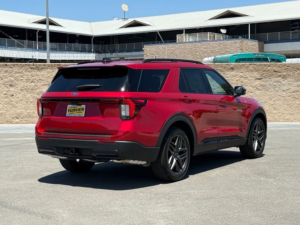 New 2026 Rapid Red Metallic Tinted Clearcoat Ford ST-Line image 3