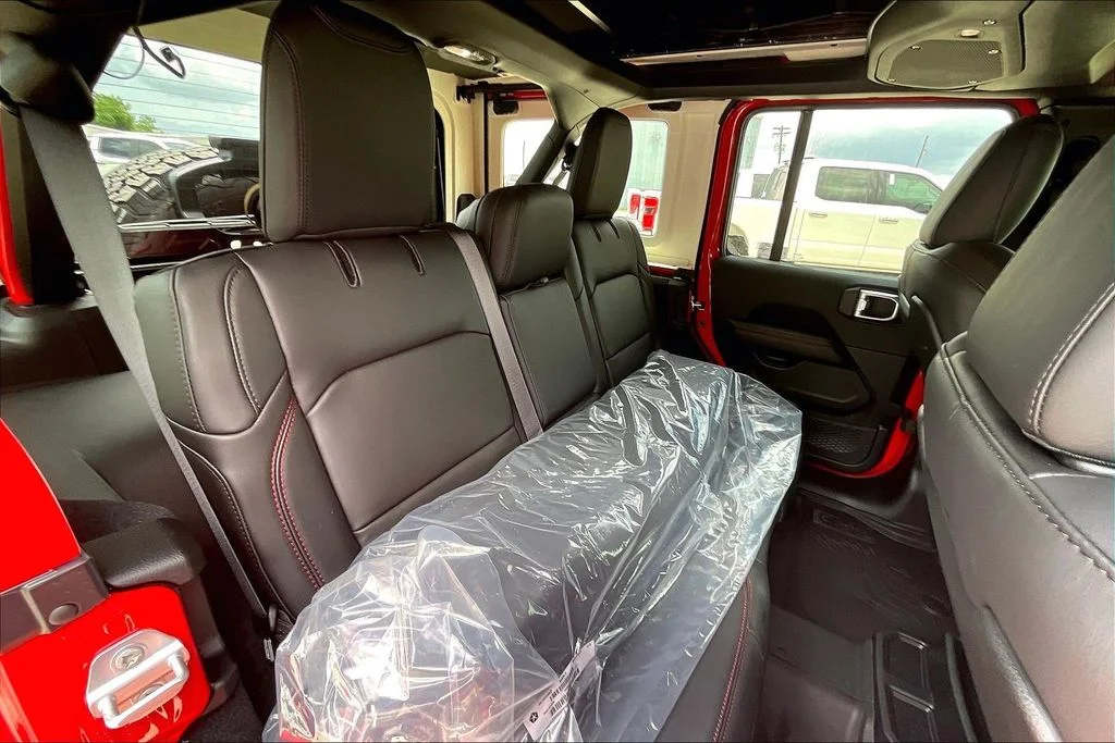 New 2026 Firecracker Red Clear-Coat Exterior Paint Jeep Rubicon X image 21