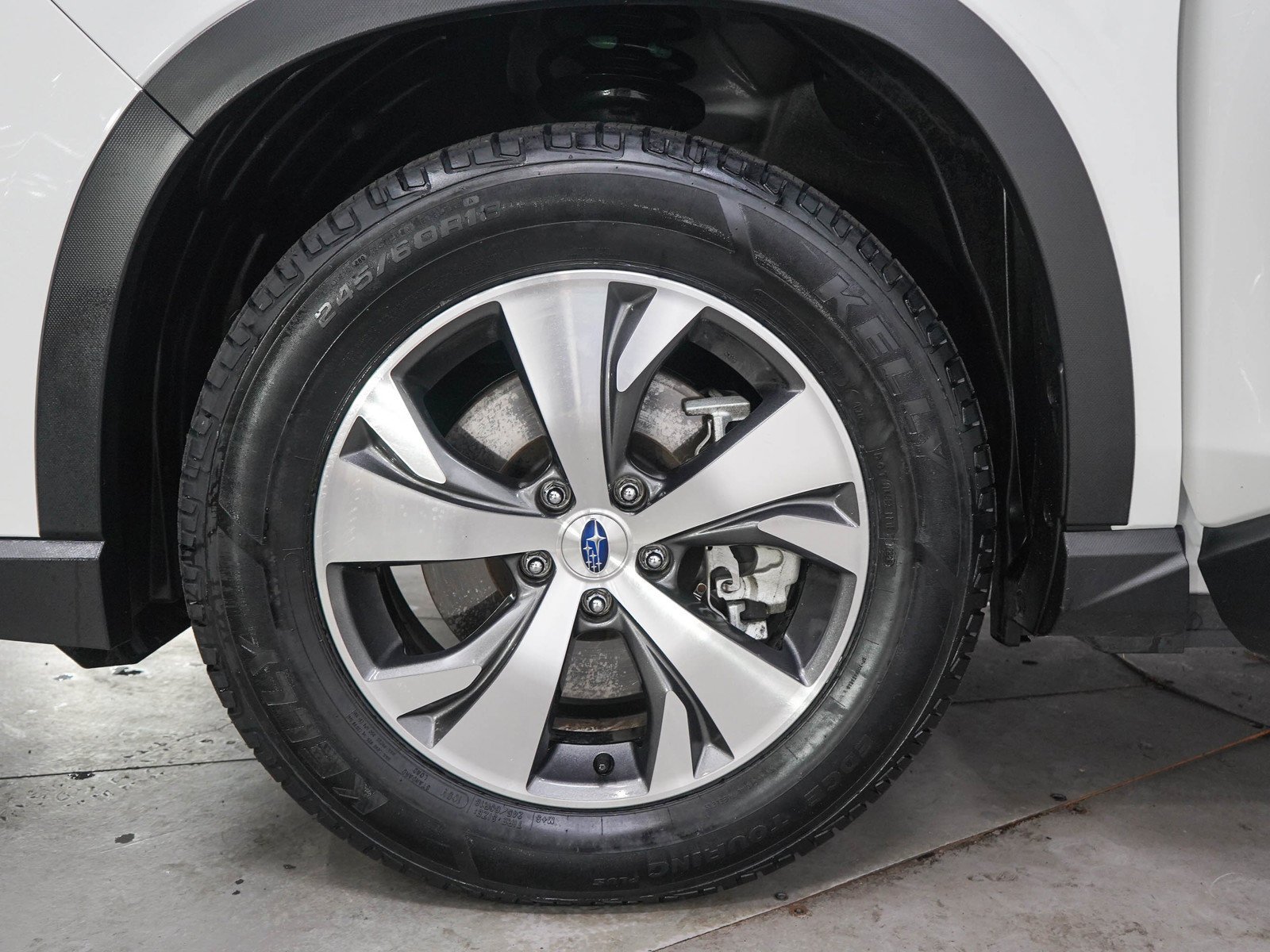 Used 2023 Crystal White Pearl Subaru Premium image 32